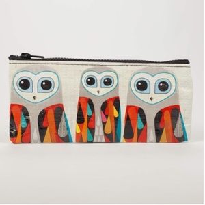 NWOT Blue Q Hoo’s Next Owl Zipper Pouch